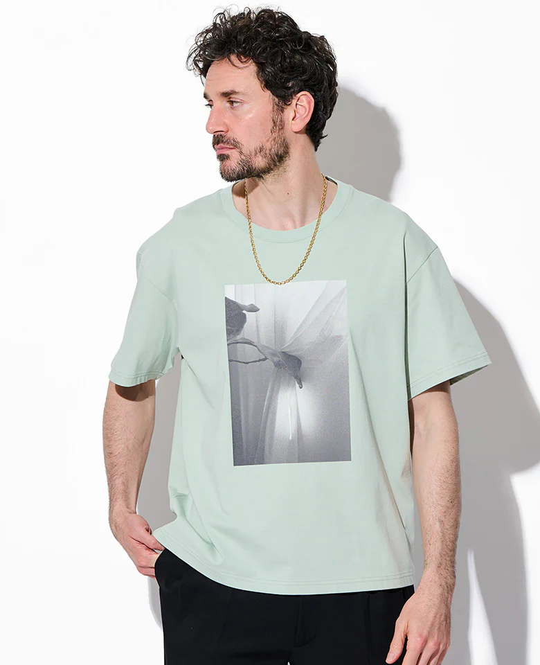 スヴィンジャージー プリント S/S TEE