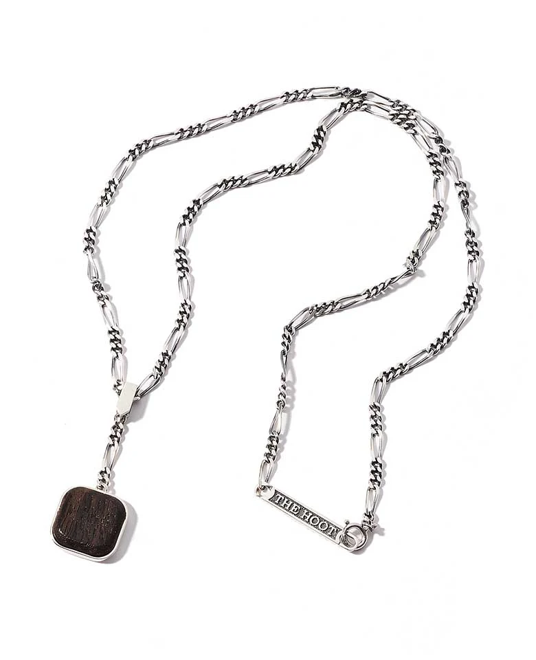 Signet Figaro link Pendant - Image 2