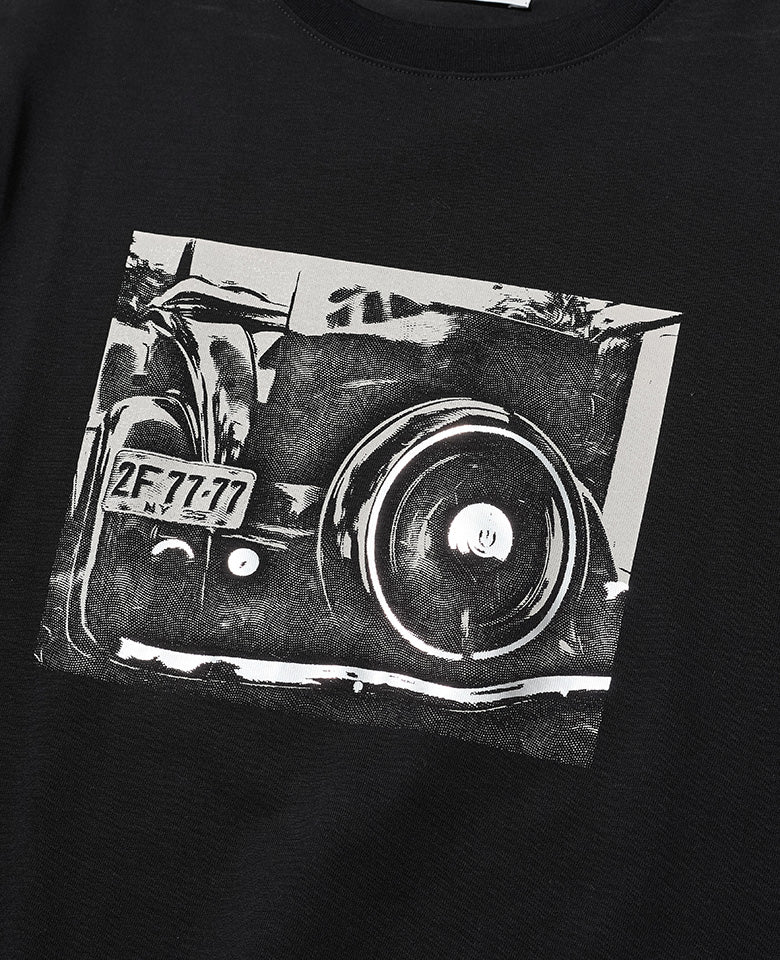 アルフレッド・スティーグリッツ・アートTシャツ「Car 2F-77-77, 1935」 - Image 3