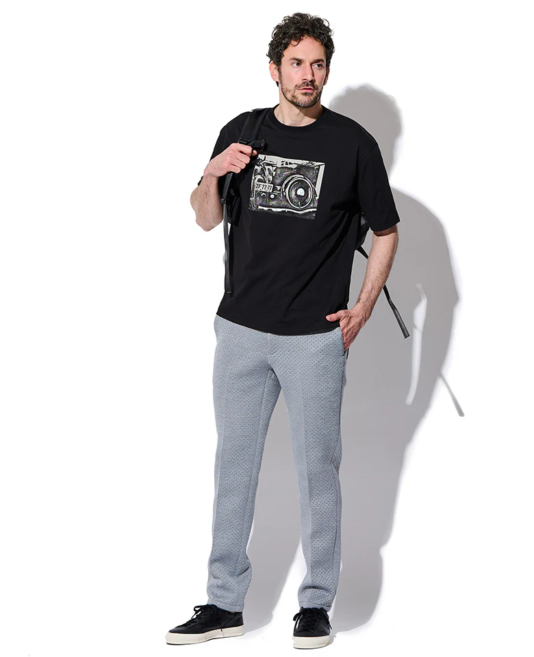 アルフレッド・スティーグリッツ・アートTシャツ「Car 2F-77-77, 1935」 - Image 4